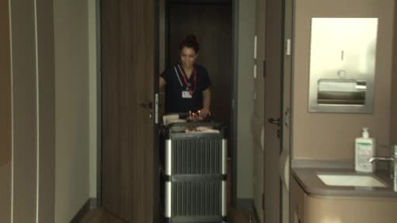 Akalazya'yı Yenen Doktor: POEM ile Doğum Günü Pastasını Yedi