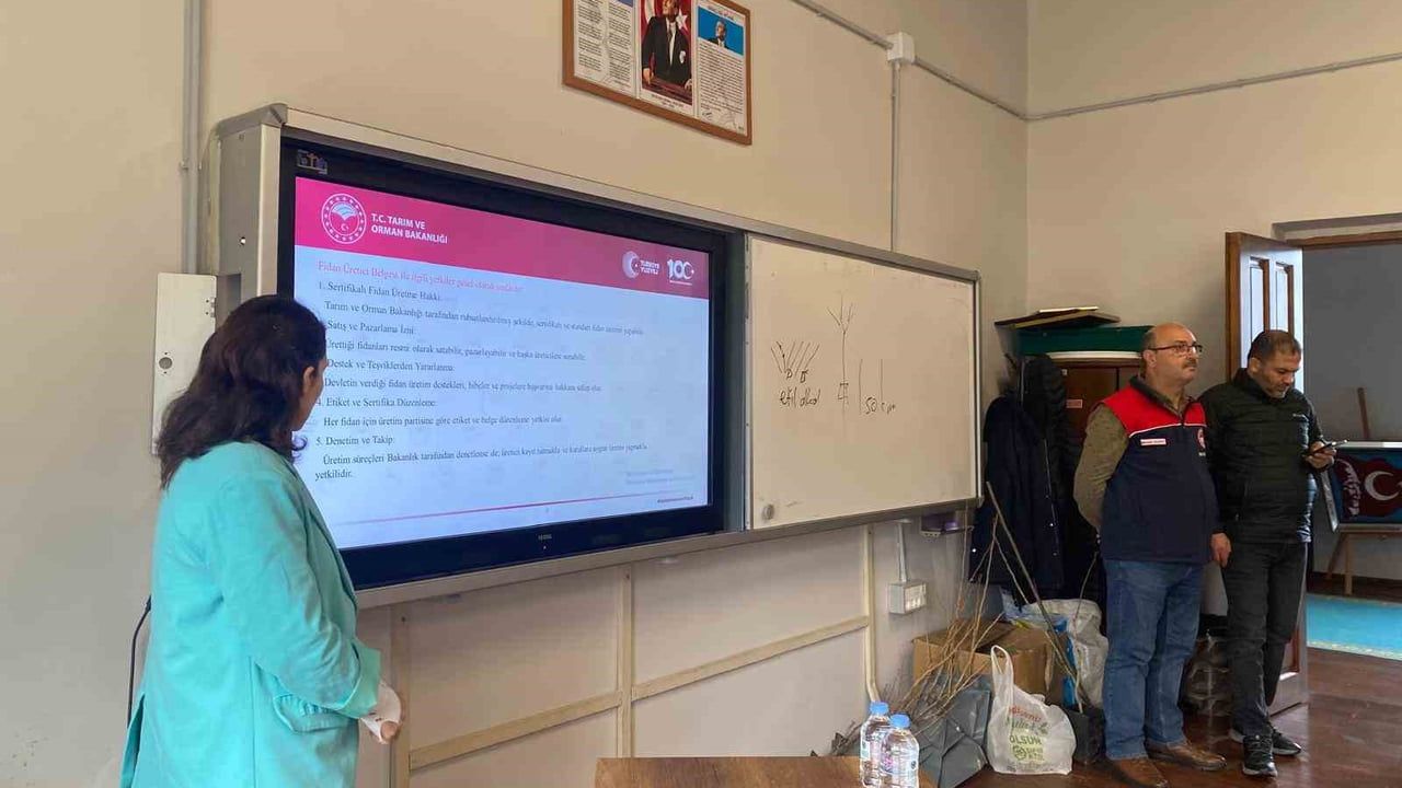 Akçakoca'da 25 Üreticiye İyi Tarım Uygulamaları Eğitimi