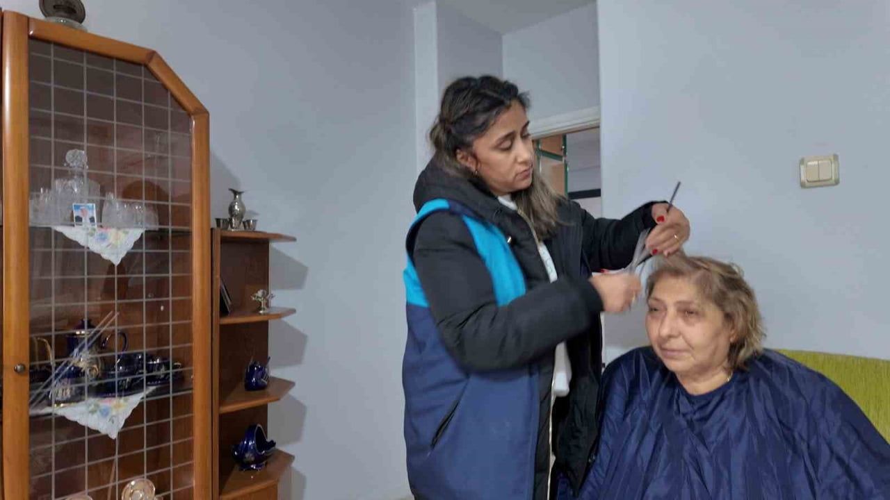 Akdeniz Belediyesi'nden Şefkat Eli: Kimsesiz, Engelli ve Yaşlılara Evde Temizlik ve Bakım