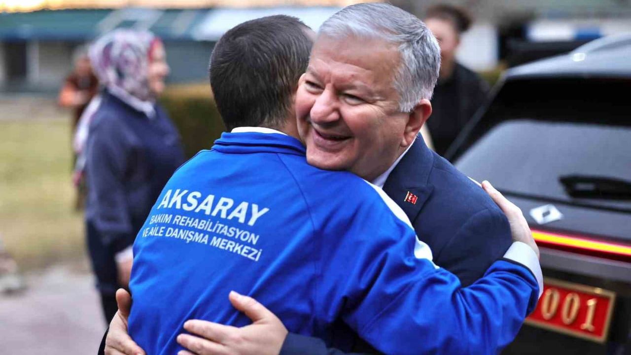 Aksaray Valisi Murat Duru’dan 'Sosyal Devlet' Vurgusu: Bakım ve Rehabilitasyon Merkezi Ziyareti