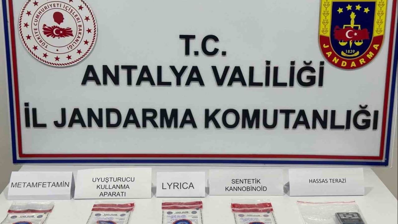 Alanya'da Uyuşturucu Operasyonu: 4 Gram Metamfetamin ve 120 A4 Ele Geçirildi