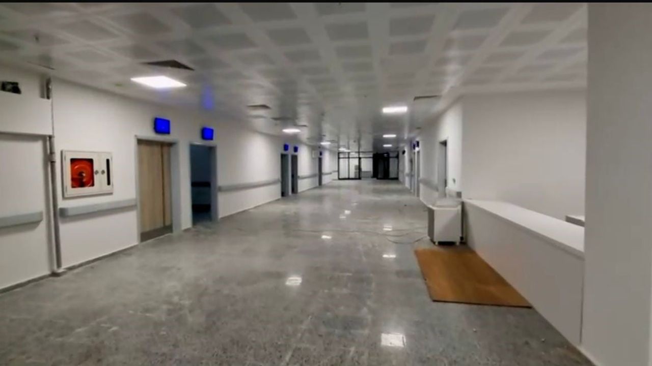 Alaplı'nın 50 Yataklı Devlet Hastanesi Sağlık Bakanlığı'na Teslim Edildi