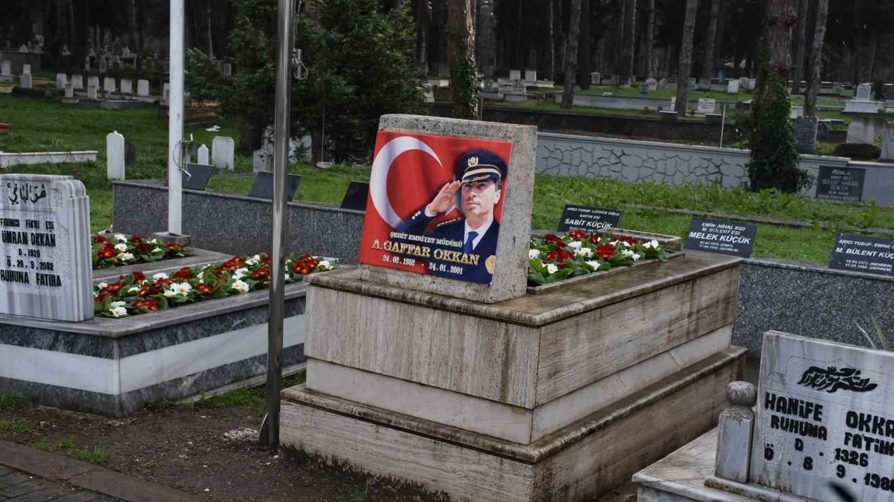 Ali Gaffar Okkan 25. Yılında Hendek'te Mezar Başında Anıldı