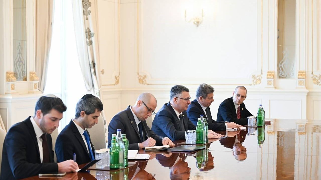 Aliyev, İsrail Dışişleri Bakanı Gideon Saar’ı Kabul Etti