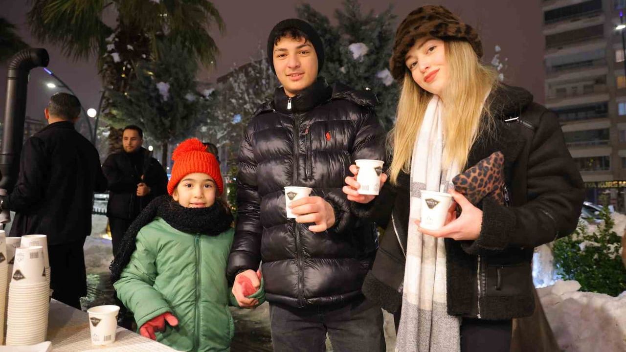 Alpedo'dan Kahramanmaraş'ta 1 Ton Ücretsiz Salep İkramı