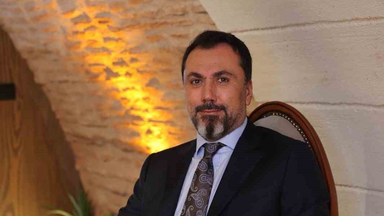 Altın: Belirsizliğin Sigortası ve Küresel Sistemin Yeniden Şekillenmesi