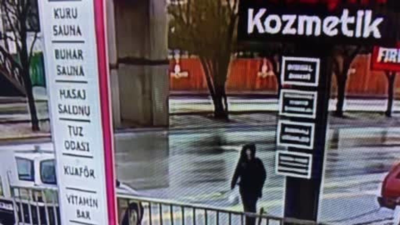 Altındağ'da Motosiklet Kazası: Kurye Tahır Al Cafer (18) Hayatını Kaybetti