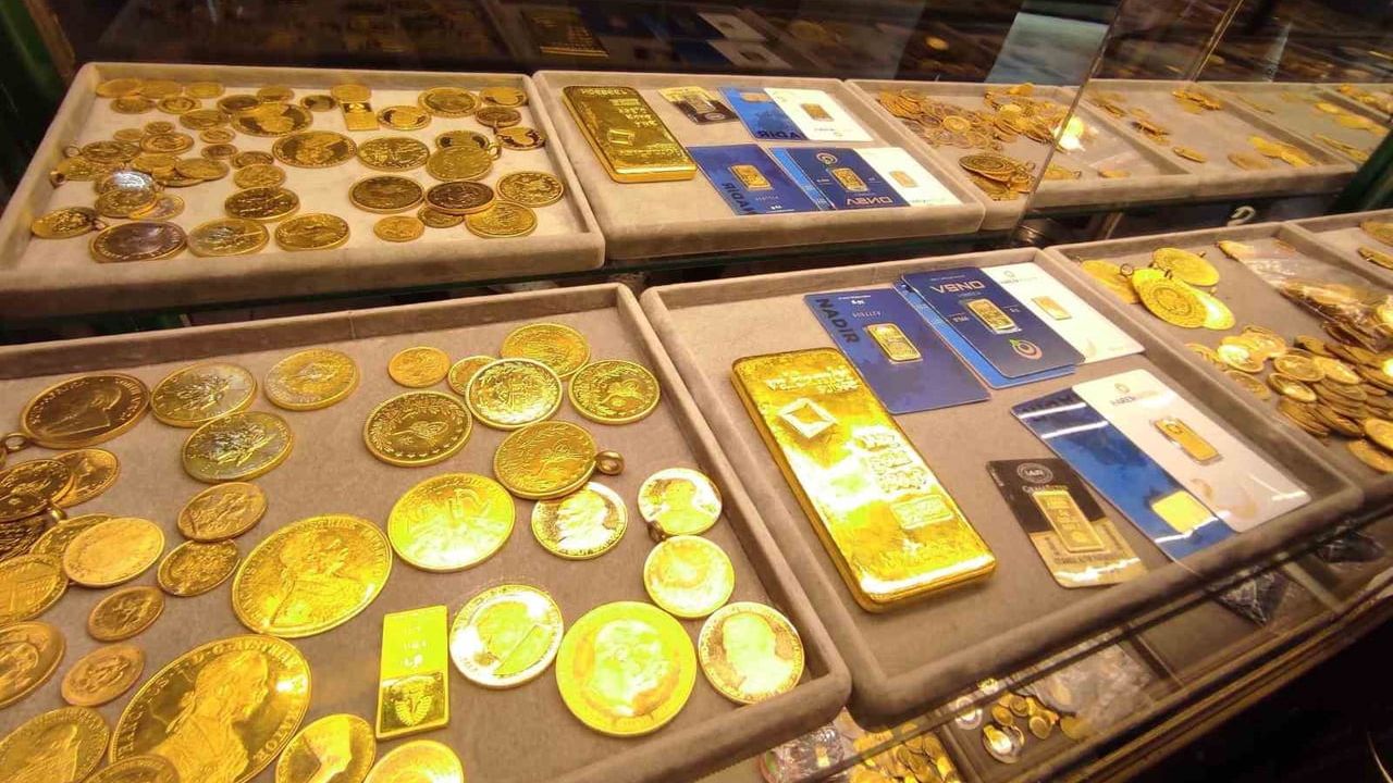 Altının Ons Fiyatı 4 bin 737 Dolara Çıkarak Rekor Tazeledi