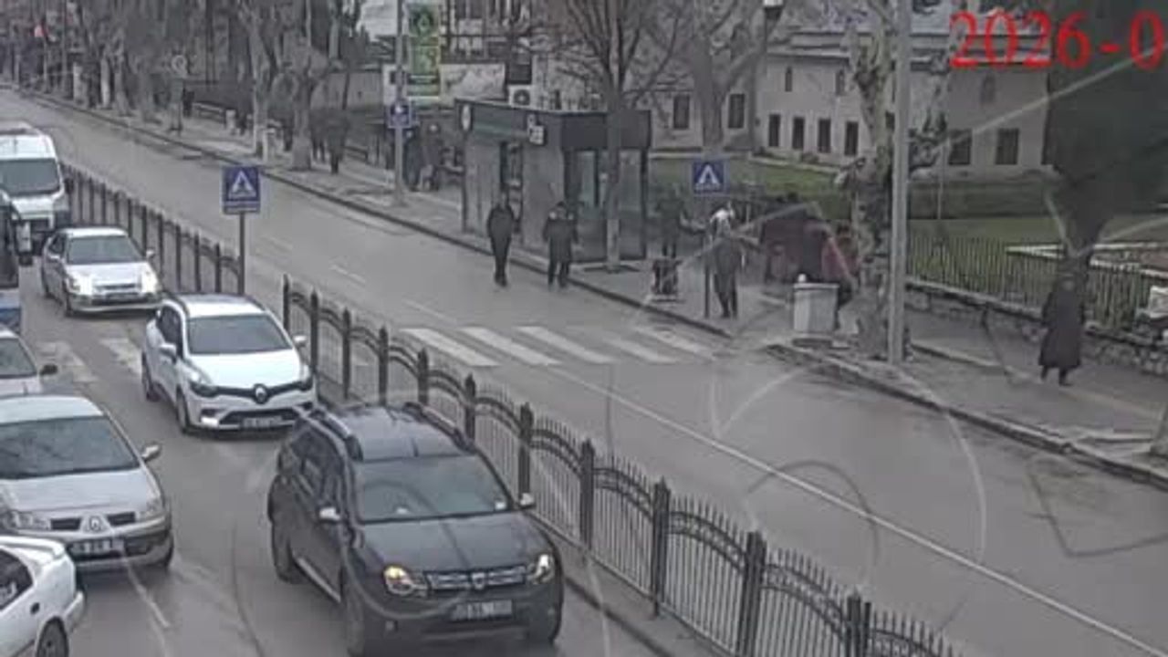 Amasya'da Yaya Geçidinde Kaza: 05 ET 933 Plakalı Araç Yayaya Çarptı