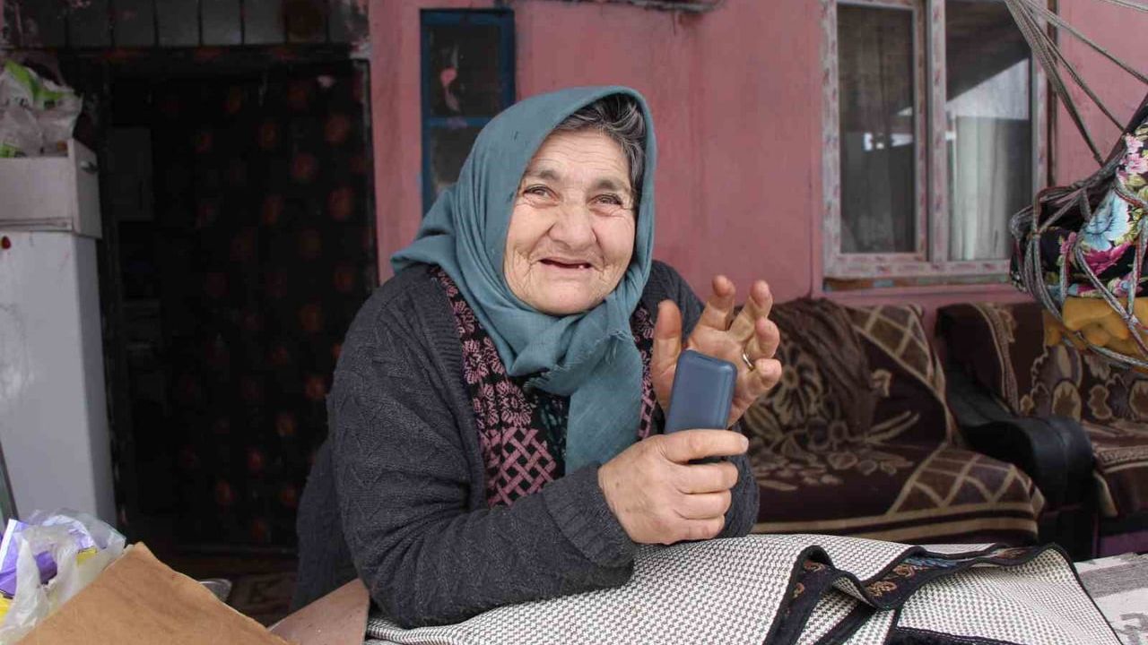 Amasya'da Yılın Annesi Fatma Çoban: Zihinsel Engelli 3 Oğluna Ömrünü Adadı