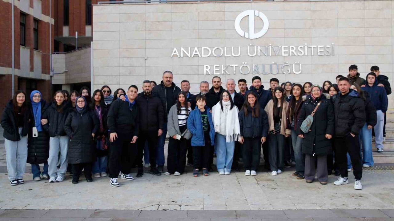 Anadolu Üniversitesi 2025'te 27 Bin Aday Öğrenciyi Eskişehir'de Ağırladı