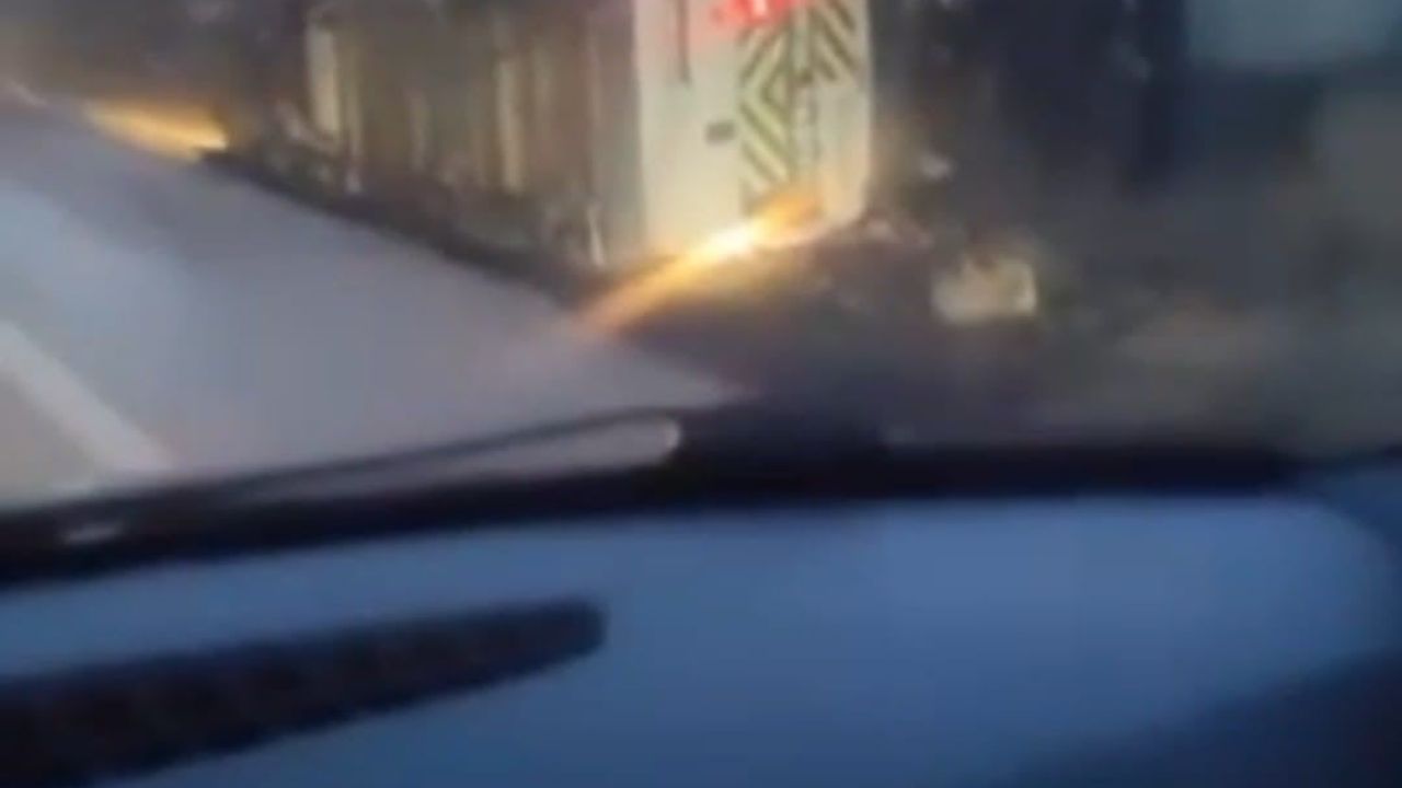 Ankara Akyurt'ta Servis Aracı Yan Yattı — 7 Kişi Hafif Yaralandı