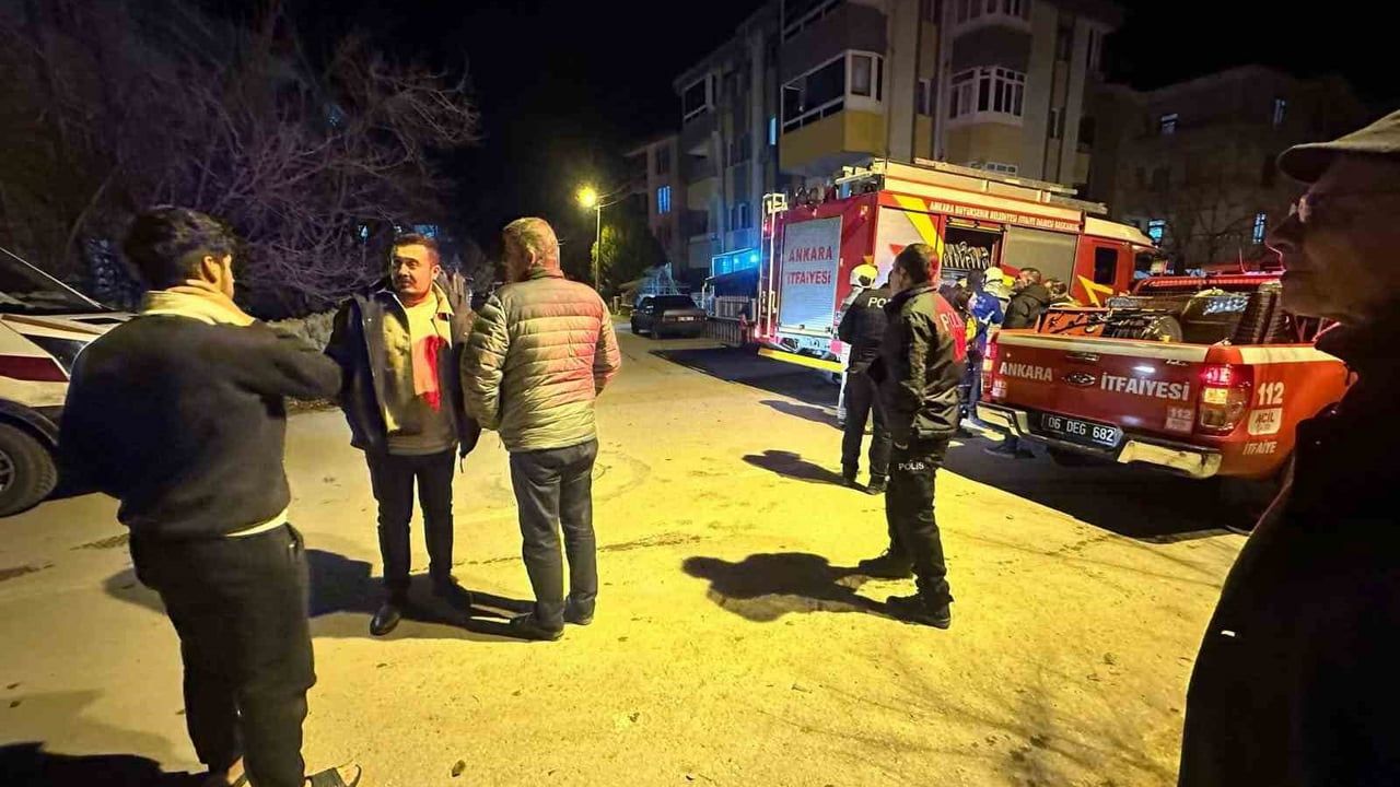 Ankara Beypazarı'nda Bacada Yangın İtfaiye Hızla Söndürdü