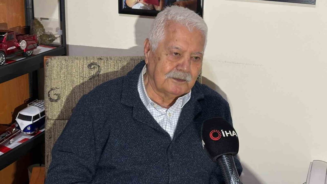 Ankara’da 76 Yaşındaki Oktay’ın 56 Yıllık Pul Koleksiyonu