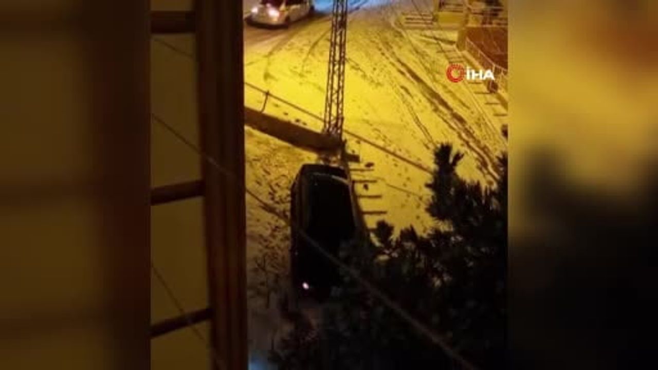 Ankara'da Kar Nedeniyle Çoklu Trafik Kazaları