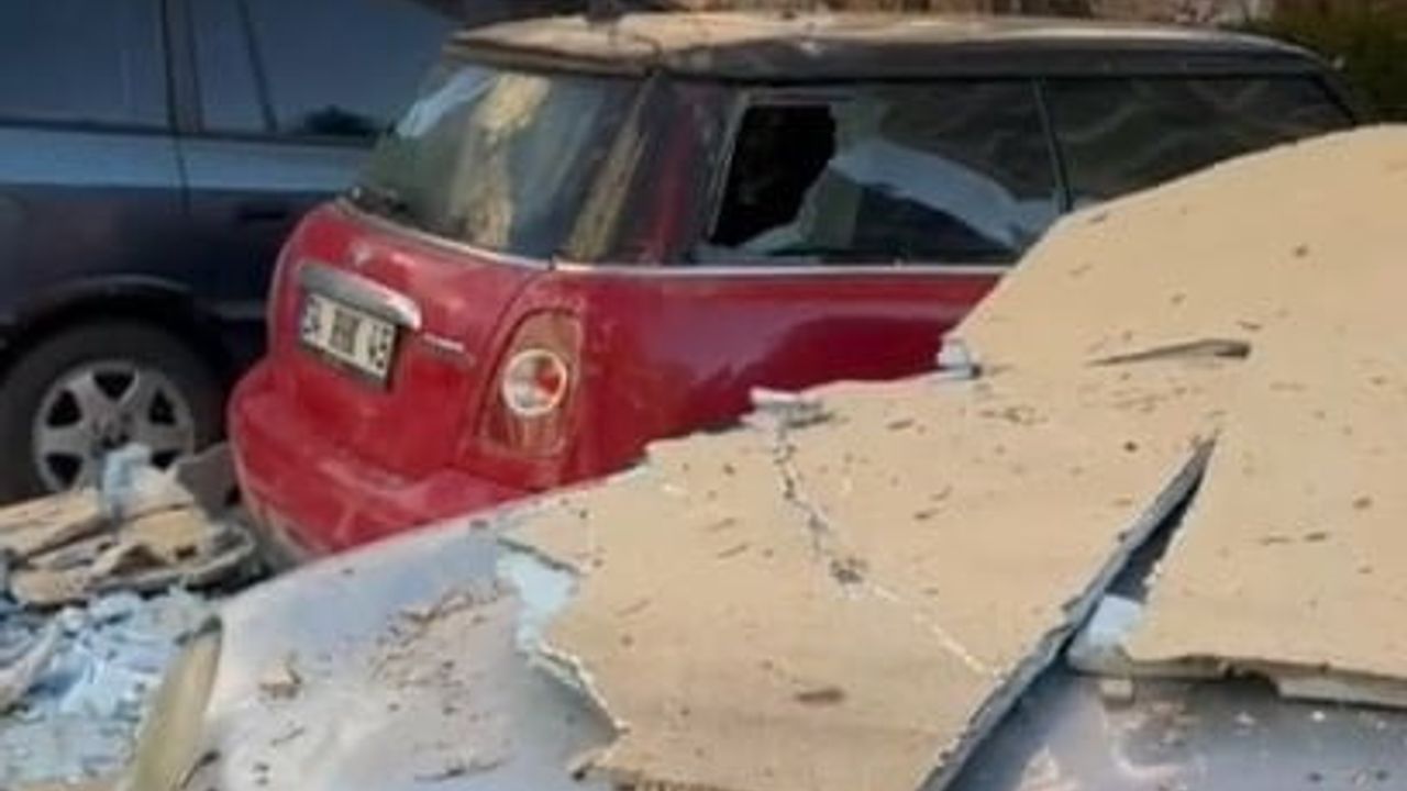 Ankara'da Şiddetli Fırtına: Etimesgut'ta Dış Yalıtımlar Uçtu, Araçlar Hasar Gördü