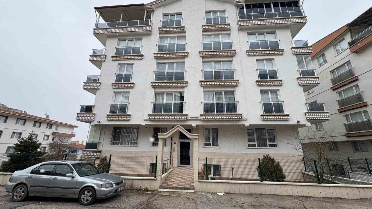 Ankara'da su kesintisi mağdurları: Karapürçek'te 4 kişi boya kimyasalından etkilendi