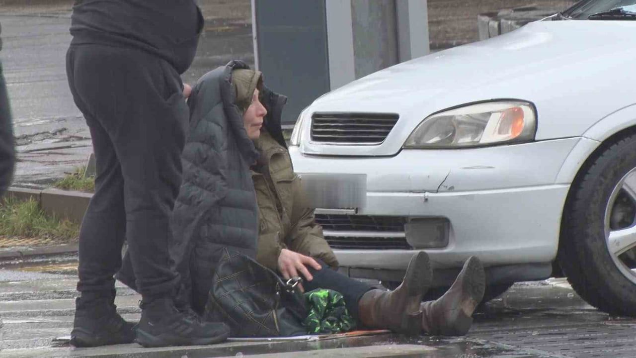 Ankara'da Yaya Geçidinde Kaza: Ahmet Adnan Saygun Caddesi'nde Kadın Yaralandı