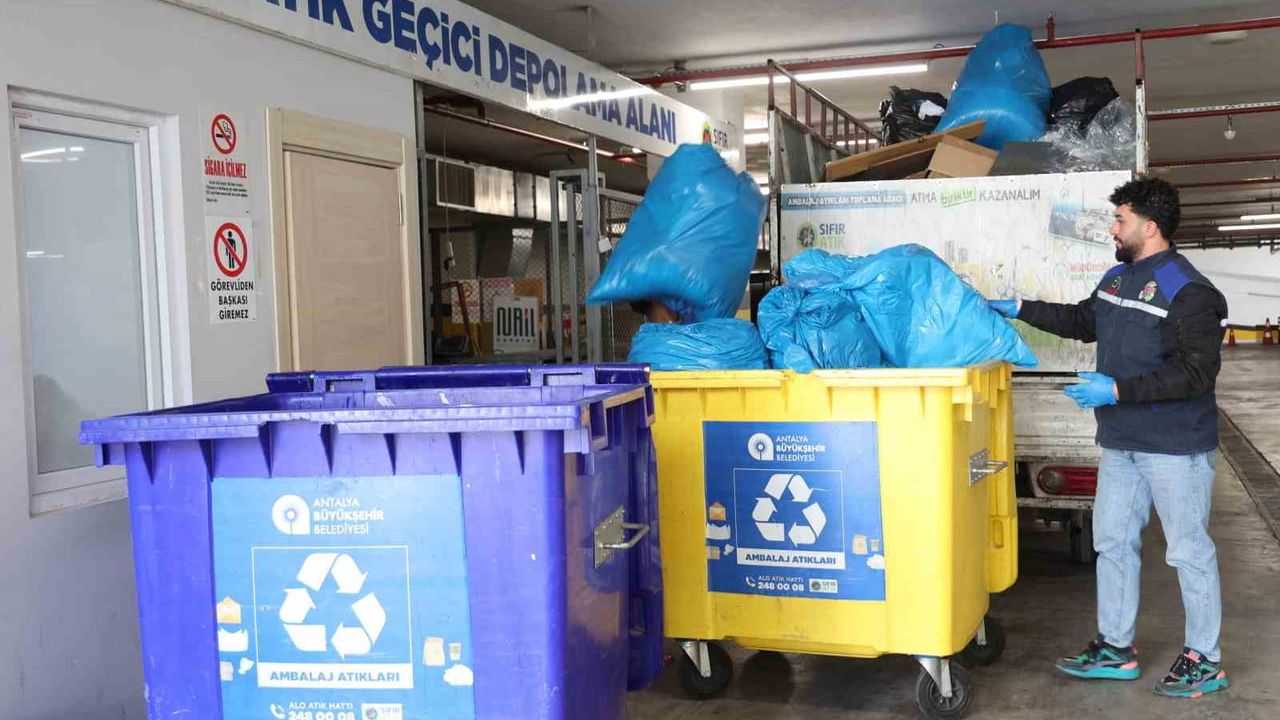 Antalya Büyükşehir 3 Yılda 32 Ton Tehlikeli Atık Bertaraf Etti