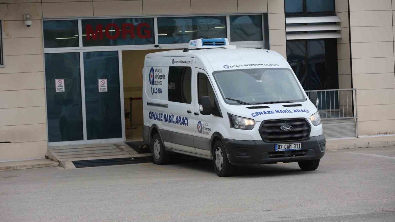 Antalya’da Anne ve 7 Yaşındaki Kızı Öldürüldü — Cenazeler Ankara’ya Gönderildi