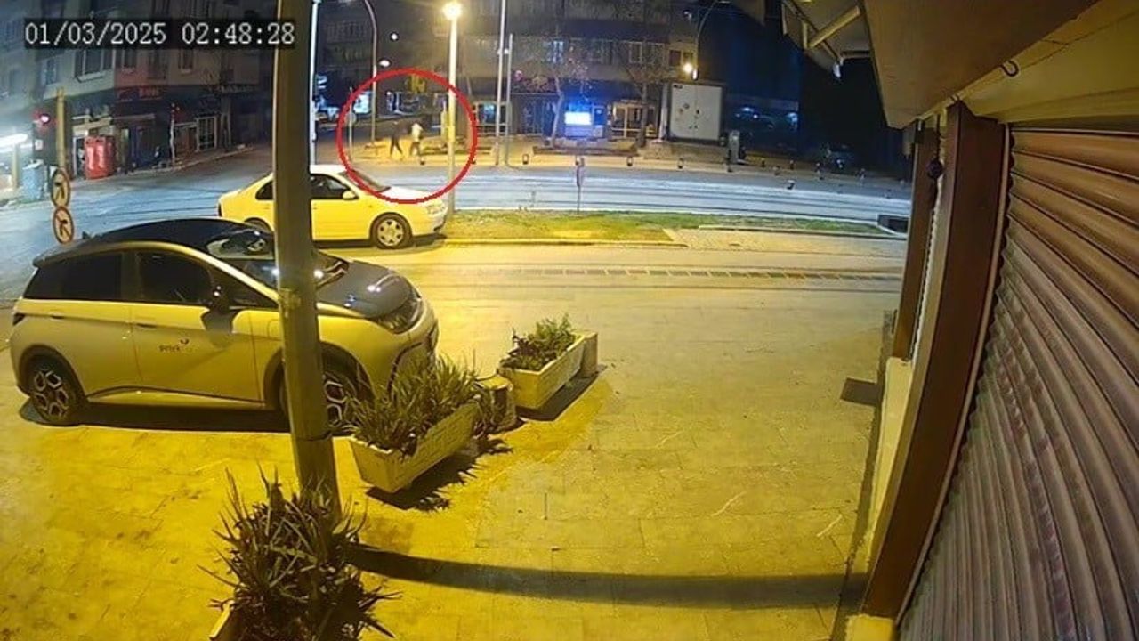 Antalya'da Darp Sonucu Ölen Paramedik Hamit Aras’ın Annesi Mahkemede Gözyaşlarına Boğuldu