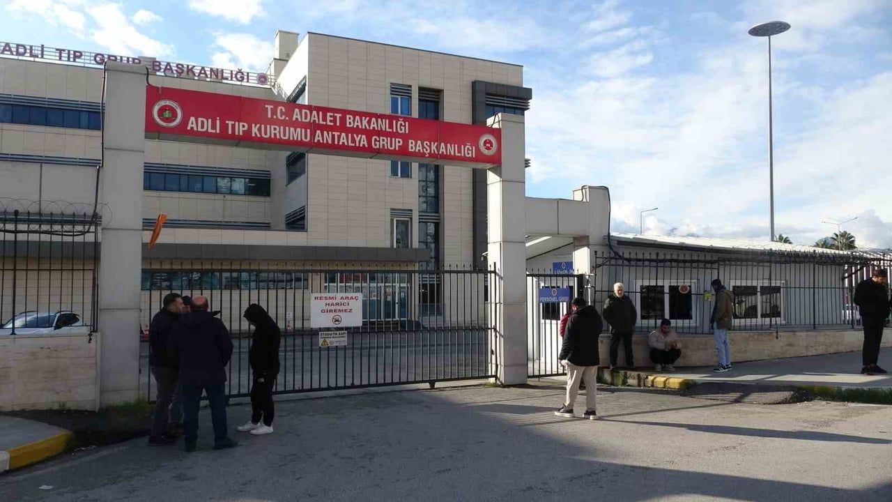 Antalya'da motosiklet kazası: 26 yaşındaki Ramazan Harmankaya hayatını kaybetti