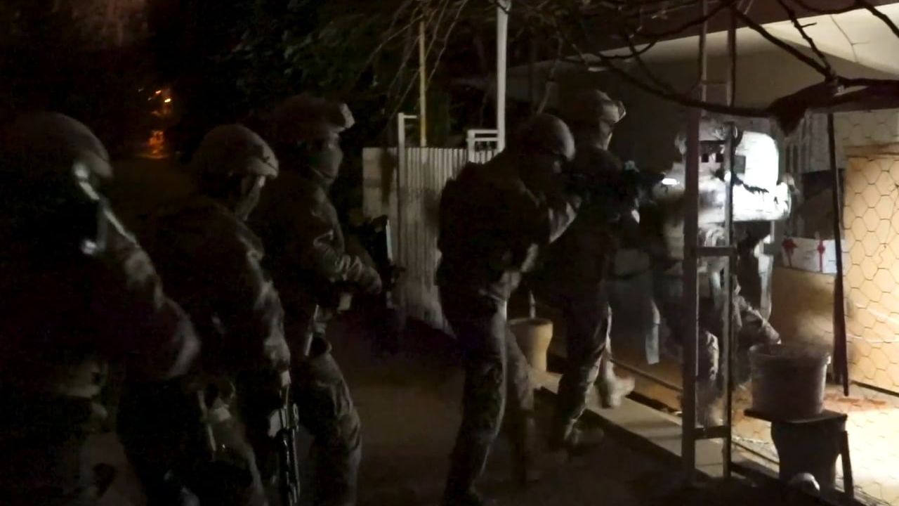 Antalya Kepez’te 150 Personelle Eş Zamanlı Operasyon: Ruhsatsız Silah ve Uyuşturucu Ele Geçirildi