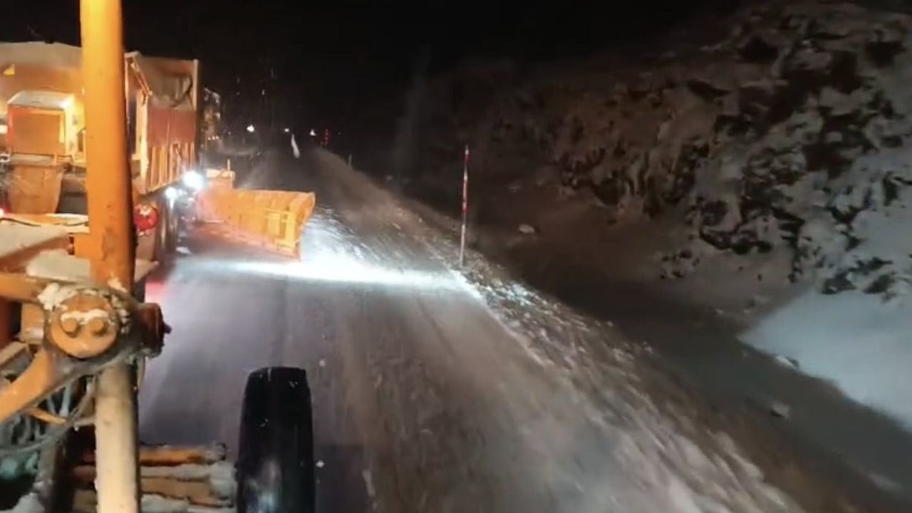 Antalya-Konya karayolunda kar yağışı: Akseki-Seydişehir'te 5-10 cm