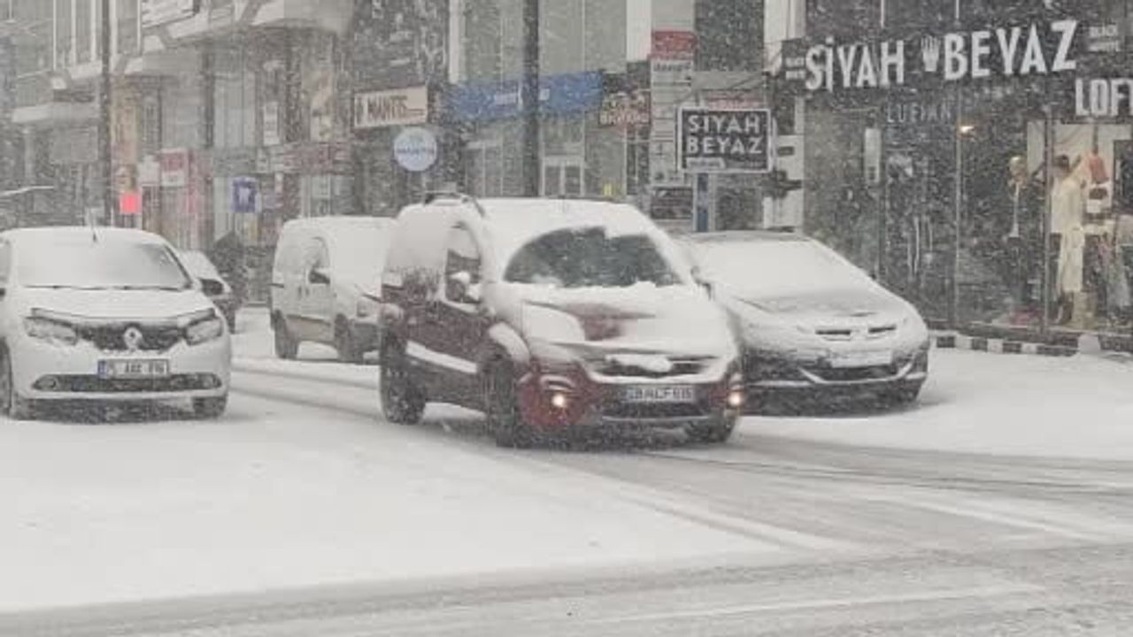 Ardahan'da 45 köy yolu ulaşıma kapandı