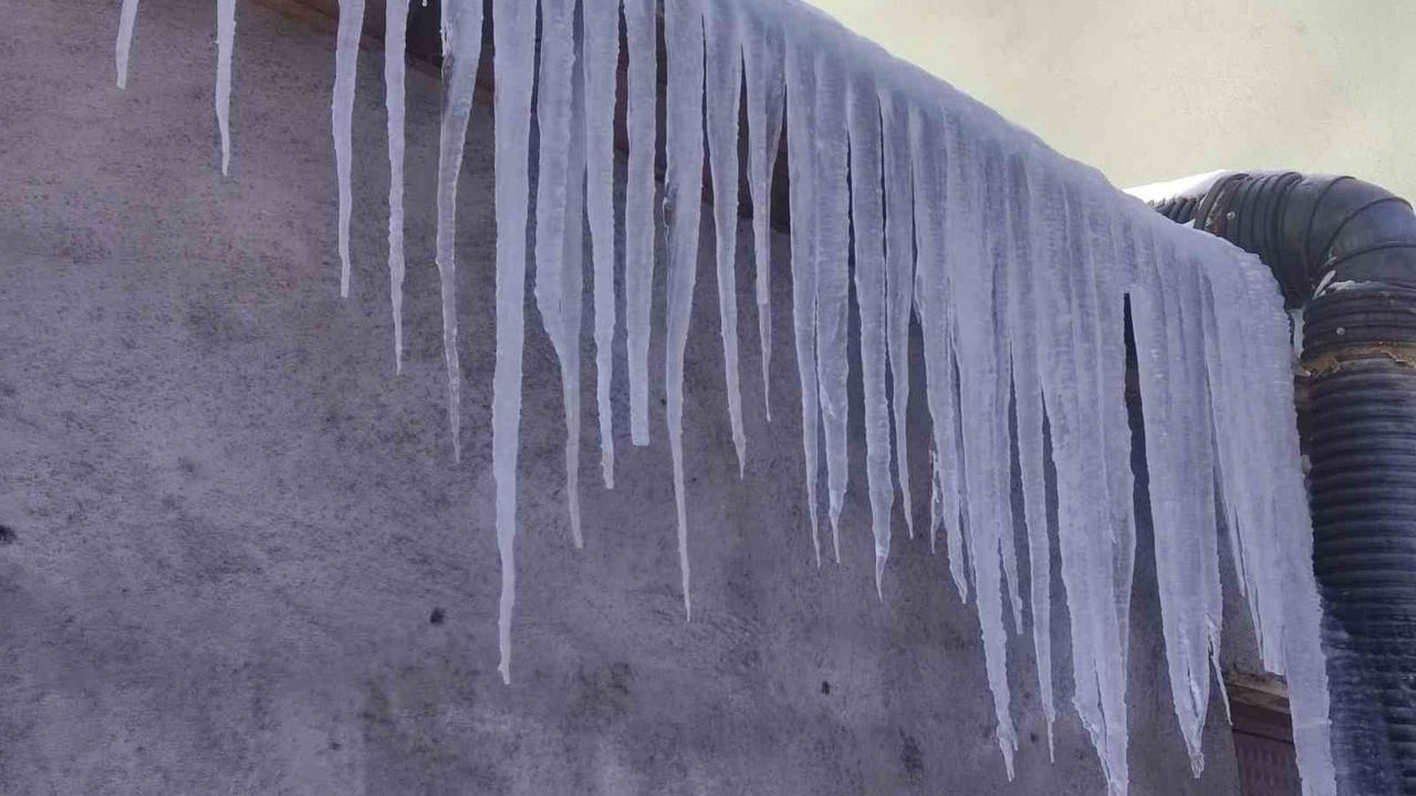 Ardahan'da Sibirya Soğukları: Sıcaklık Eksi 27,4'e Düştü