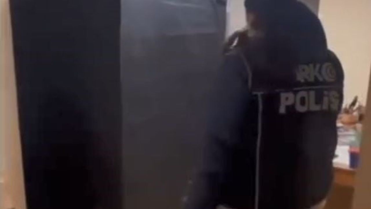 Arhavi’de 205,36 gram skunk ve uyuşturucu yetiştirme düzeneği ele geçirildi