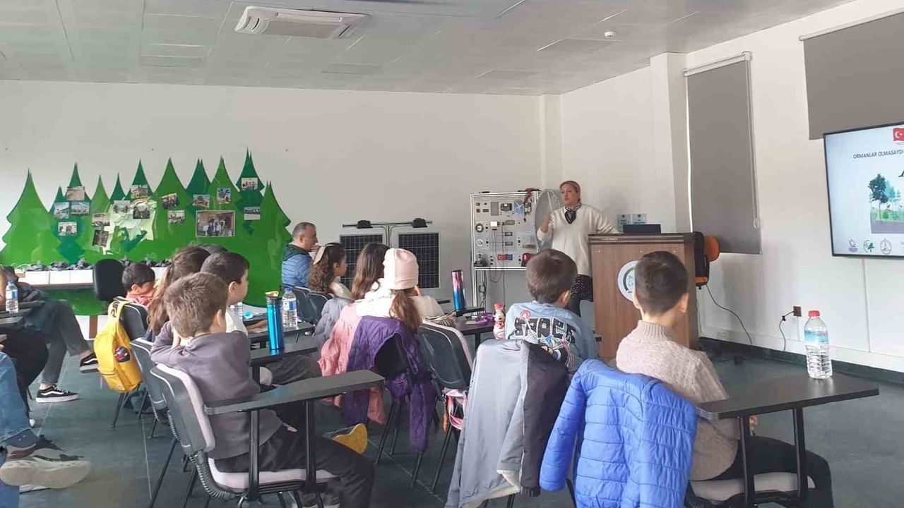 Arkas Öğrencileri 'Sıfır Karbon Noktası'nda Geleceği Deneyimledi