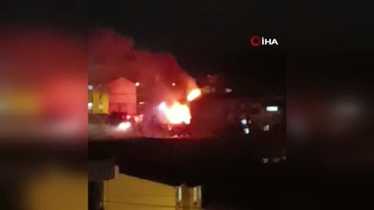 Arnavutköy'de kömürlük yangını itfaiye müdahalesiyle söndürüldü