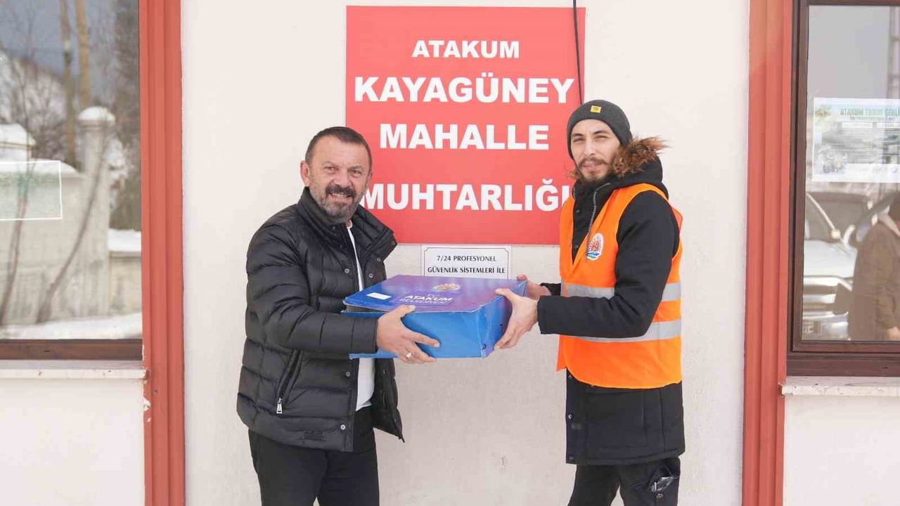 Atakum'da Miraç Kandili'nde Kandil Simidi İkramı