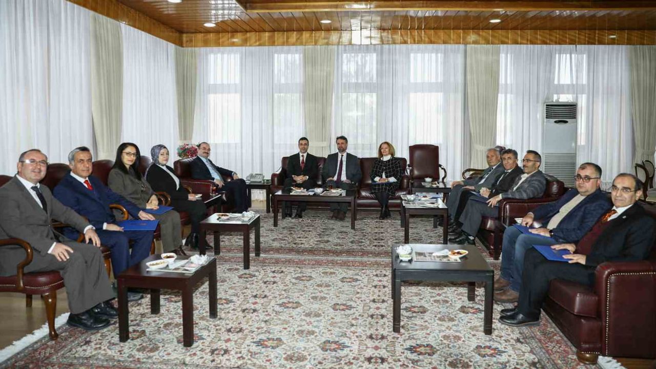 Atatürk Üniversitesi Teknik Bilimler MYO'na MEDEK Akreditasyon Belgeleri