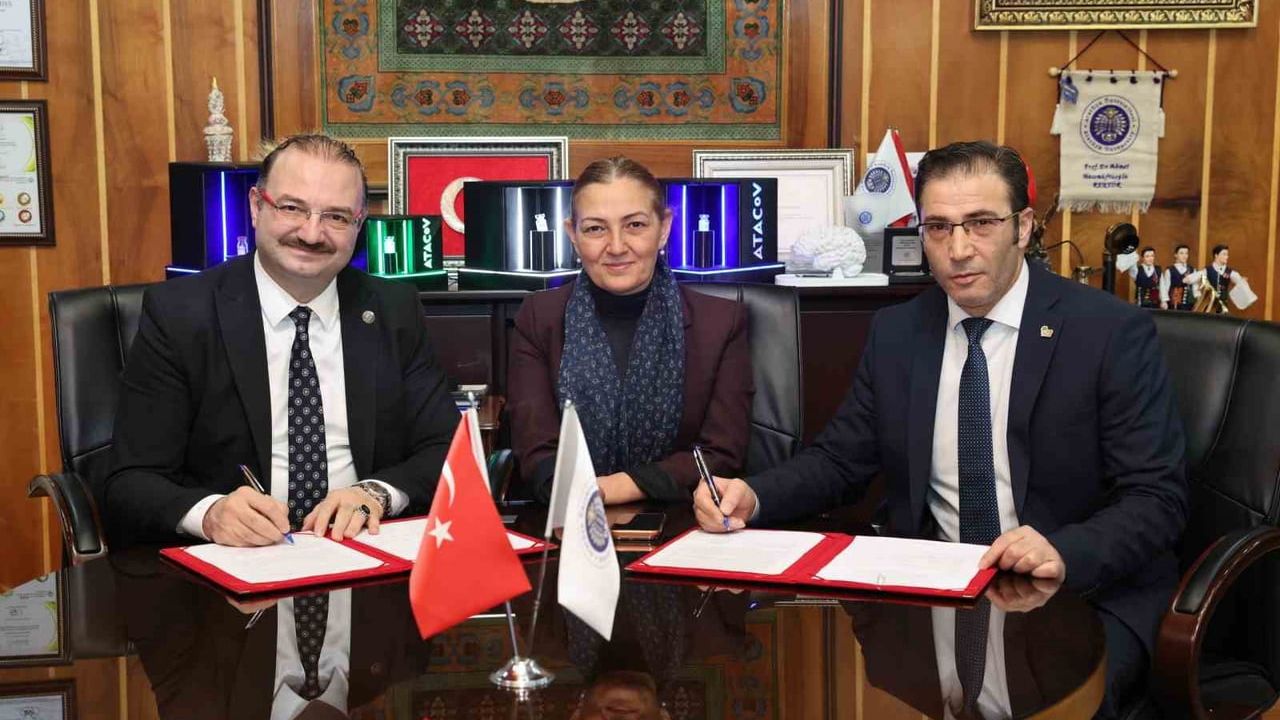 Atatürk Üniversitesi ve KUDAKA'dan Geleneksel Halıcılığa 12 milyon 250 bin TL Destek