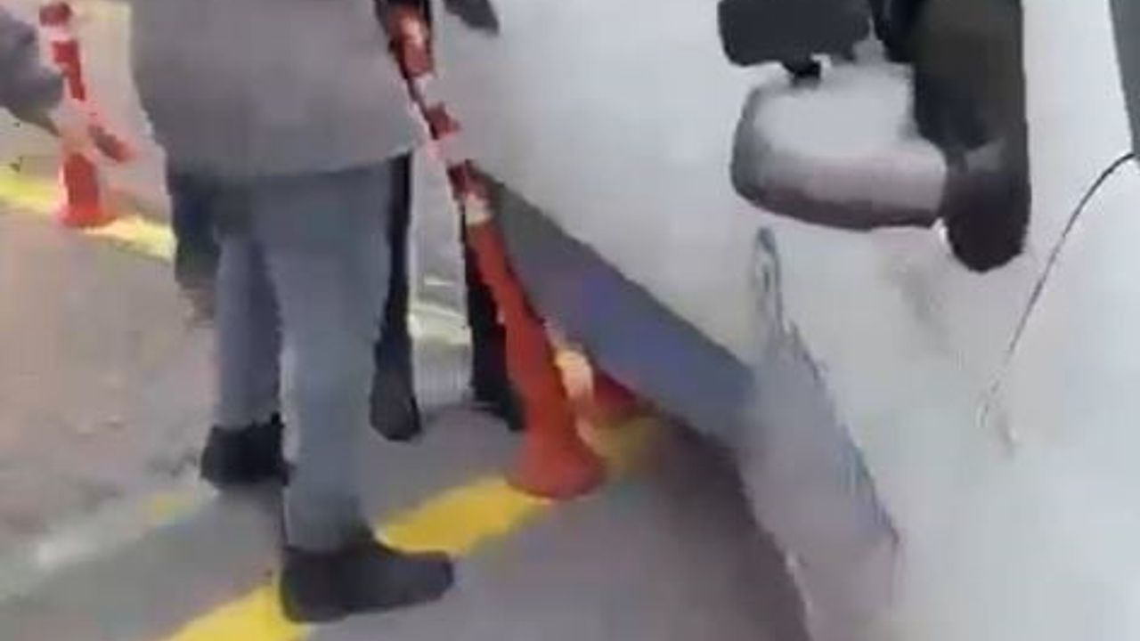 Avcılar'da 7. Kez Ehliyet Sınavından Kalan Genç Olay Çıkardı