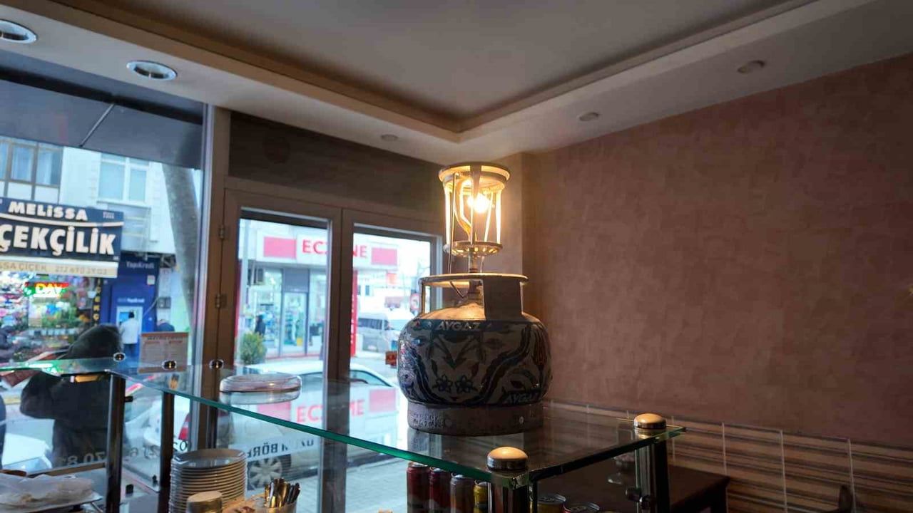 Avcılar'da Saatler Süren Elektrik Kesintileri Esnafı Mağdur Etti