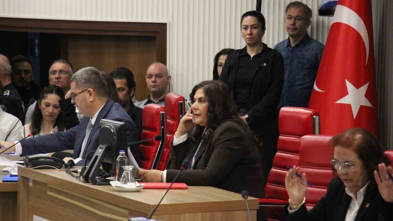 Aydın Büyükşehir 2026 İlk Meclisi: Denetim Komisyonu Seçildi, Ayşenur Ezgi Eygi Önergesi