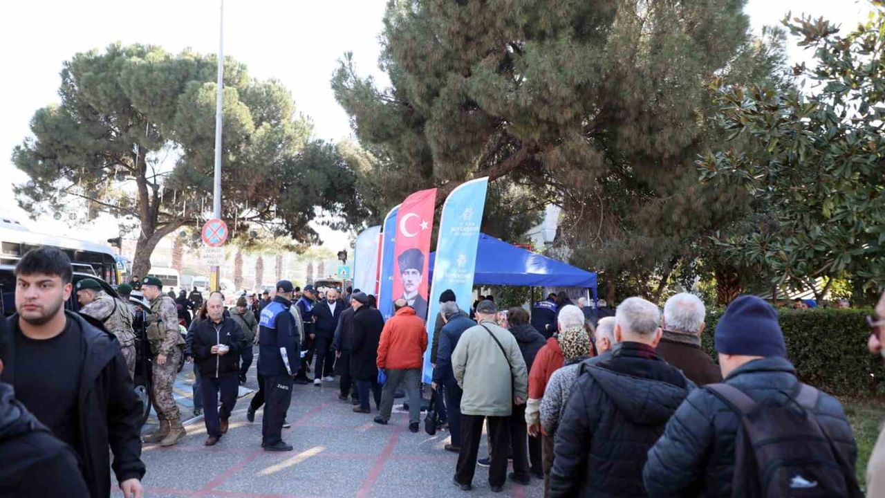 Aydın Büyükşehir'den Miraç Kandili'nde Helva Hayrı