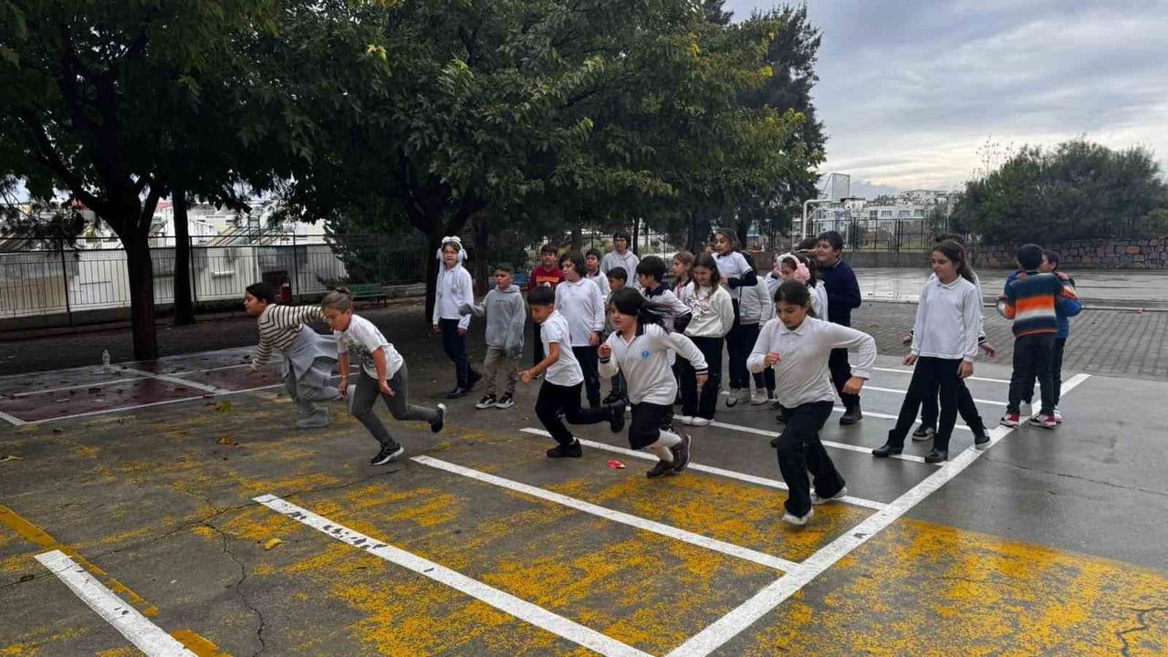 Aydın’da 4. Sınıf Öğrencilerine 'Spora İlk Adım' Projesiyle Spor Alışkanlığı