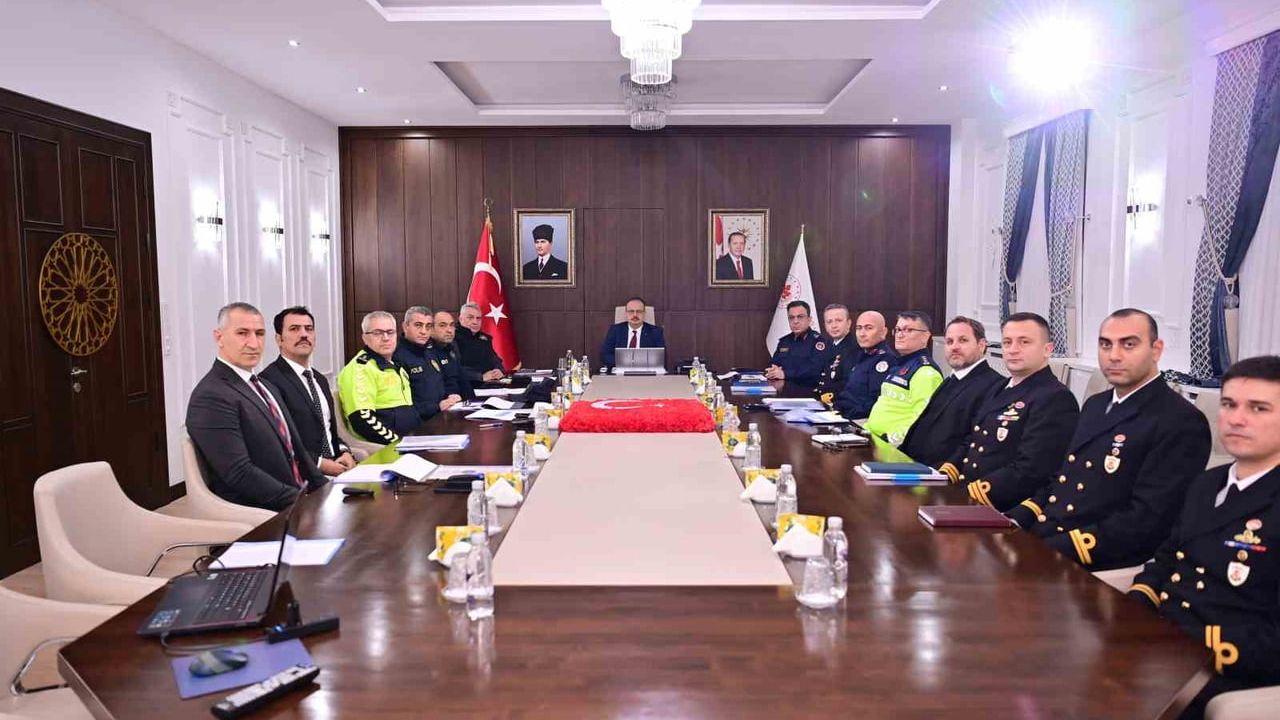 Aydın'da Güvenlik Masaya Yatırıldı: Asayiş Değerlendirme Toplantısı