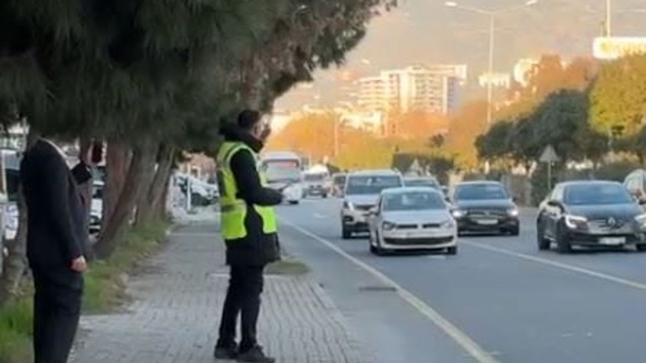 Aydın'da Trafik Polisine Kaldırım Nöbeti Mahkemeye Taşındı
