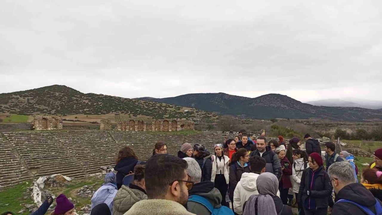 Aydın'ın Afrodisias Turu: Büyükşehir'le Trekking ve Kültür Keşfi