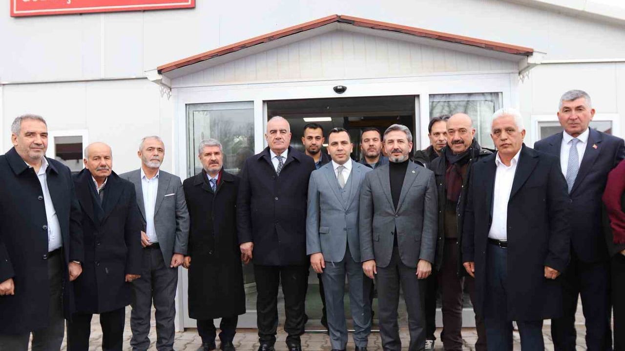 Aydın ve Özhan, Adıyaman İlçelerinde 'Hizmet ve Kararlılık' Mesajı Verdi