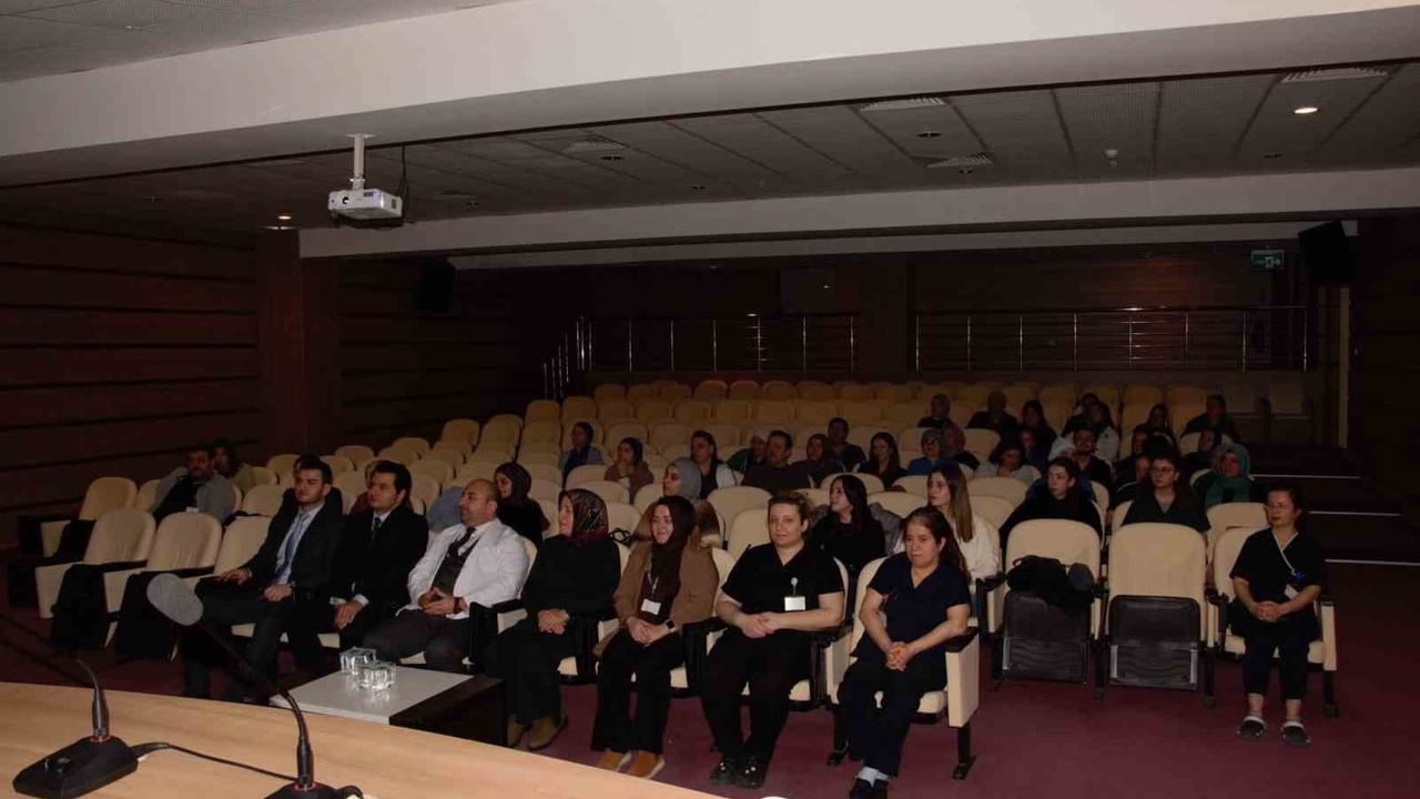 Bafra'da 6 Haftalık Yoğun Bakım Hemşire Sertifikasyon Eğitimi Başlıyor