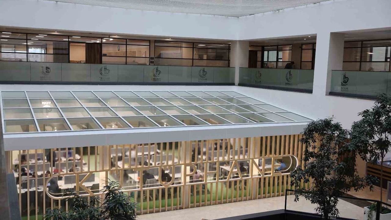 Bağcılar 2025: Millet Bahçeleri, Kütüphane ve 36 Otoparkla Hizmet Yılı