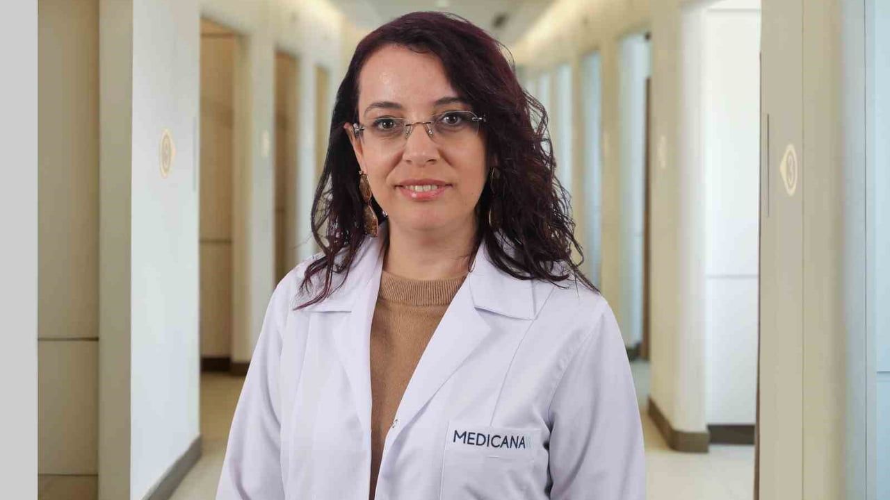 Bahçede Düşüşle Teşhis: Canan Birgi’den Rahim Ağzı Kanseri, HPV Aşısı ve Kontrole Çağrı