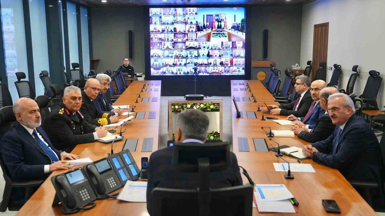 Bakan Ali Yerlikaya 81 İl Valisiyle Çevrim İçi Koordinasyon Toplantısı — Terör, Uyuşturucu, Trafik