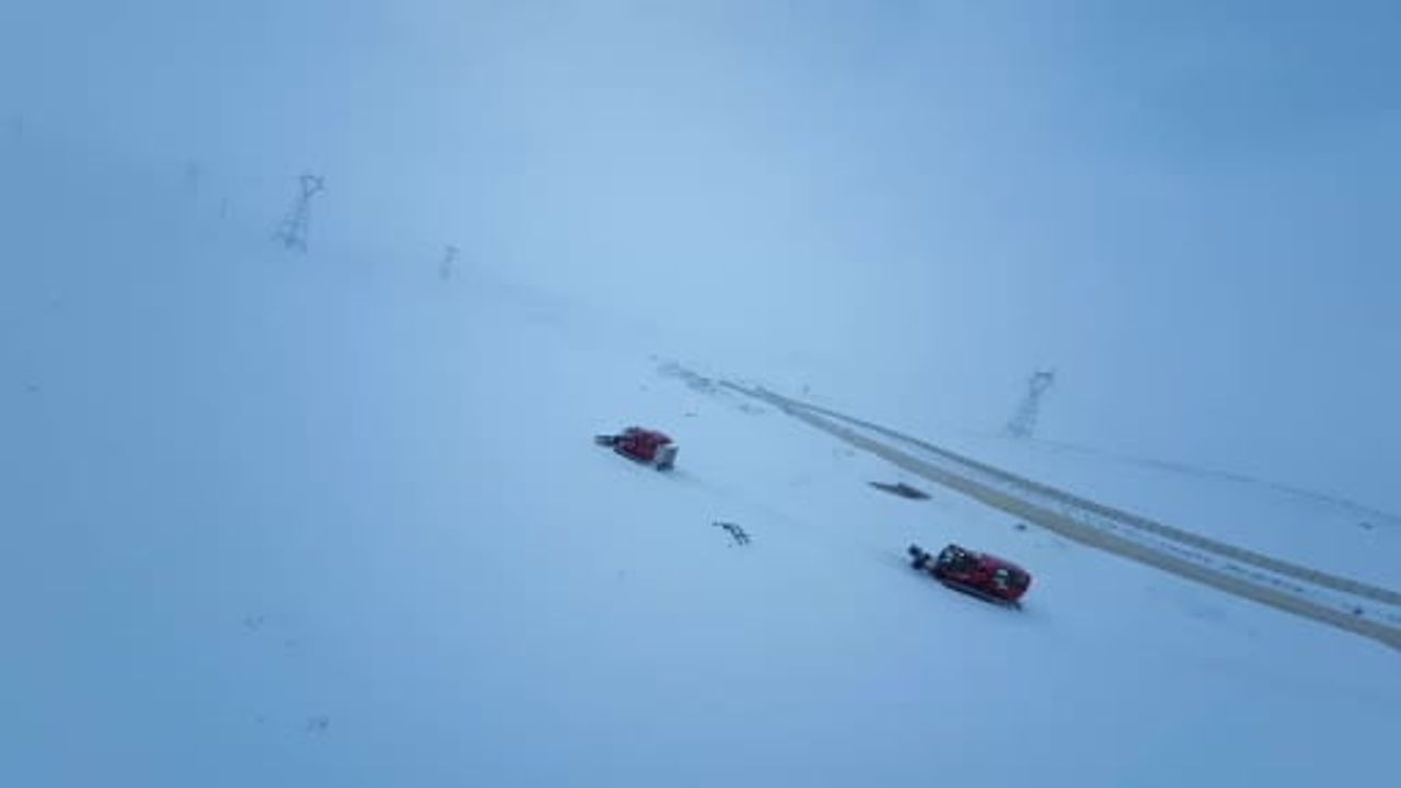 Bakan Alparslan Bayraktar: Ekipler 7/24 Kesintisiz Enerji İçin Sahada